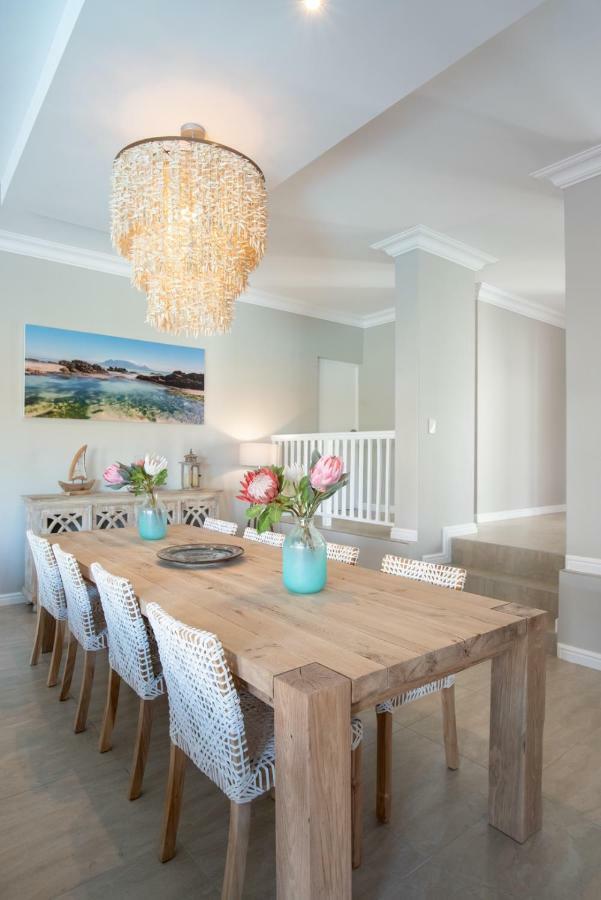 Bentley'S Guesthouse Bloubergstrand Esterno foto